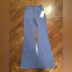 Lululemon Groove Super High Rise Flared Pant Nulu (online only) size 8